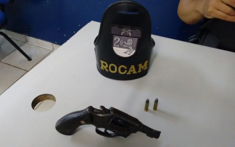 PM apreende arma em Carpina