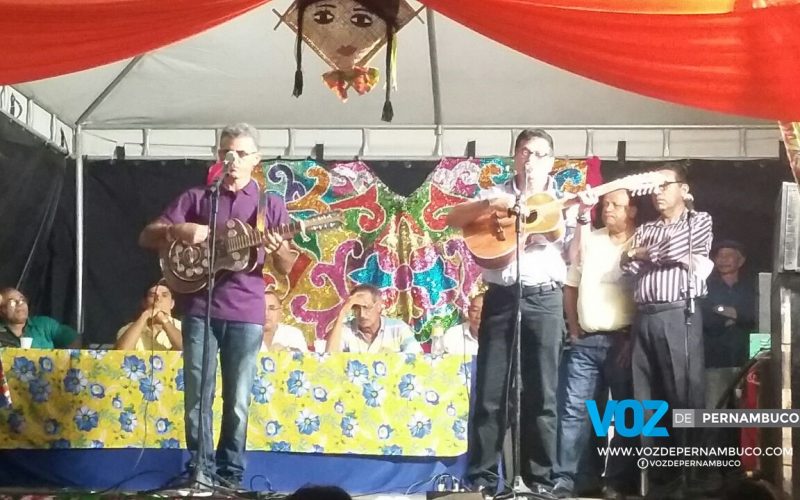 Festival de repentistas foi realizado em Nazaré da Mata