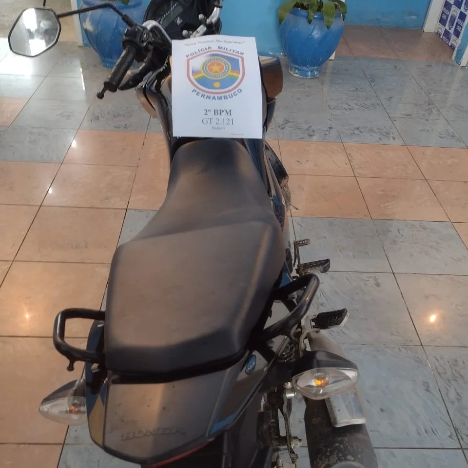 Moto roubada foi recuperada em Vicência