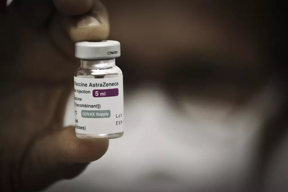 Mais de 74 mil doses da vacina AstraZeneca chegam a Pernambuco e serão usadas para 2ª doses