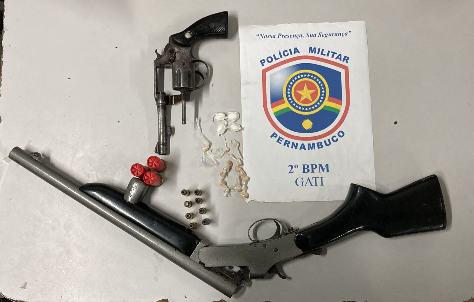 Homem é preso por tráfico de drogas e porte ilegal de armas em Vicência