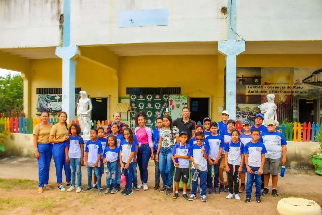 Alunos da rede municipal participaram de trilha durante semana da árvore em Lagoa do Carro